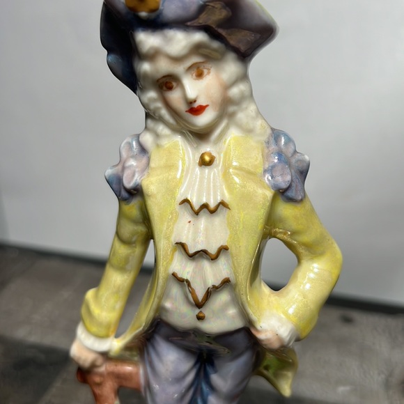 Vintage Porcelain Victorian Age Figurines - Picture 10 of 13